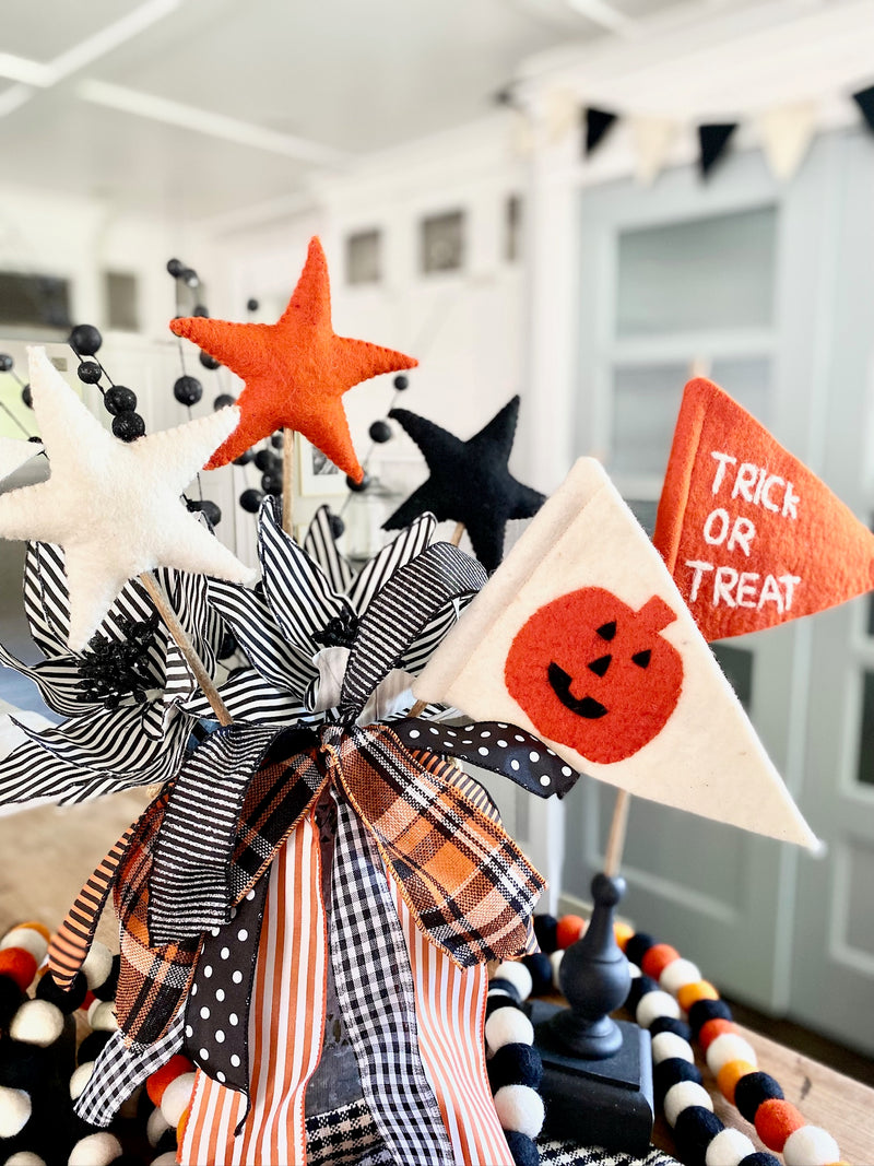 Halloween Felt Star Sticks