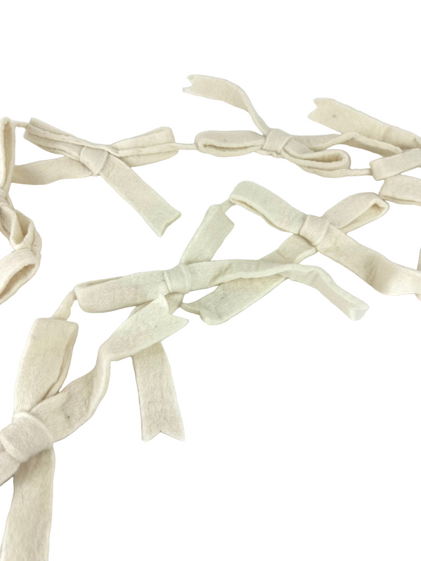 Off White Felt Bow Garland