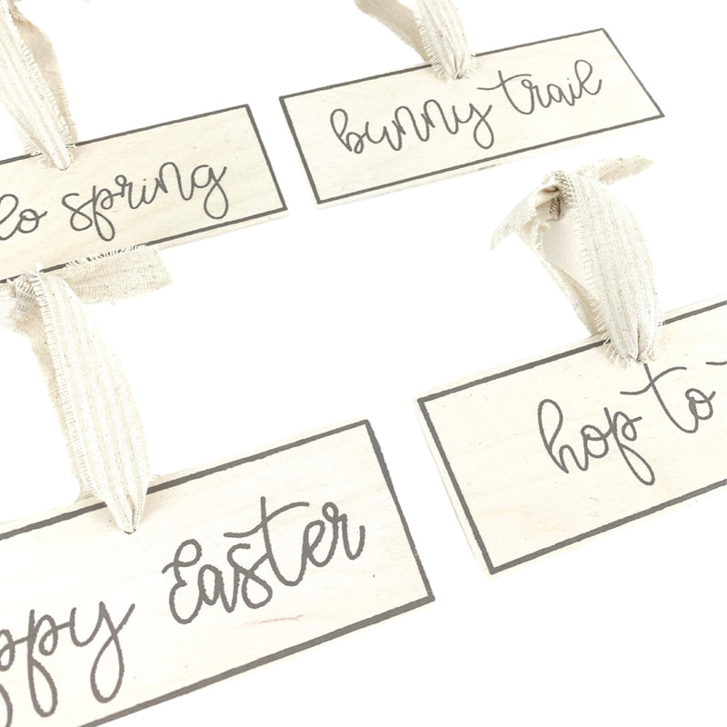 *CLOSEOUT* Easter Sign Ornaments