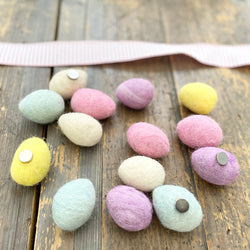 Felt Egg Magnet Set