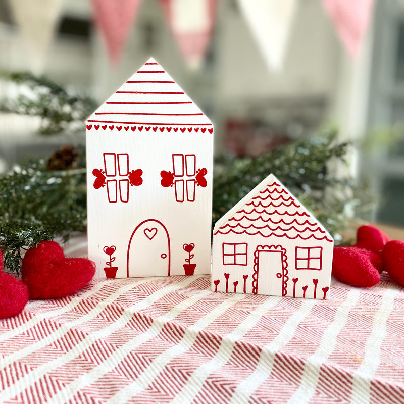 Mini Valentines Houses